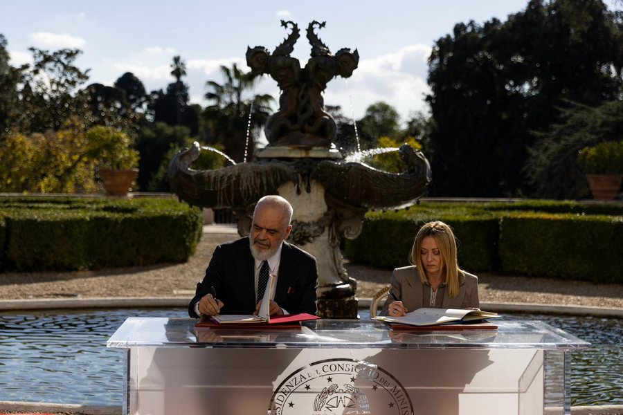 Shqipëria dhe Italia firmosin 16 marrëveshje, 8 prej tyre në