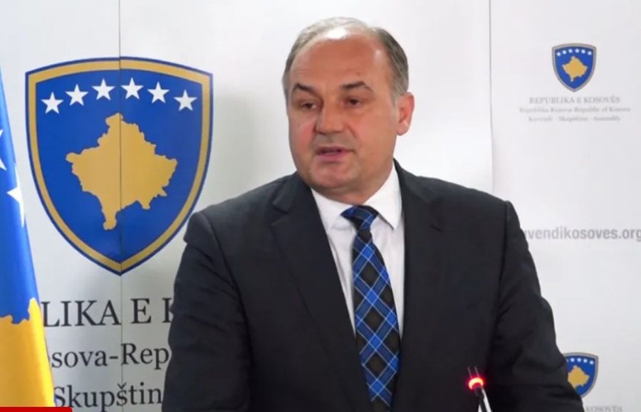 Enver Hoxhaj kërkon shtyrjen e Konventës së PDK-së