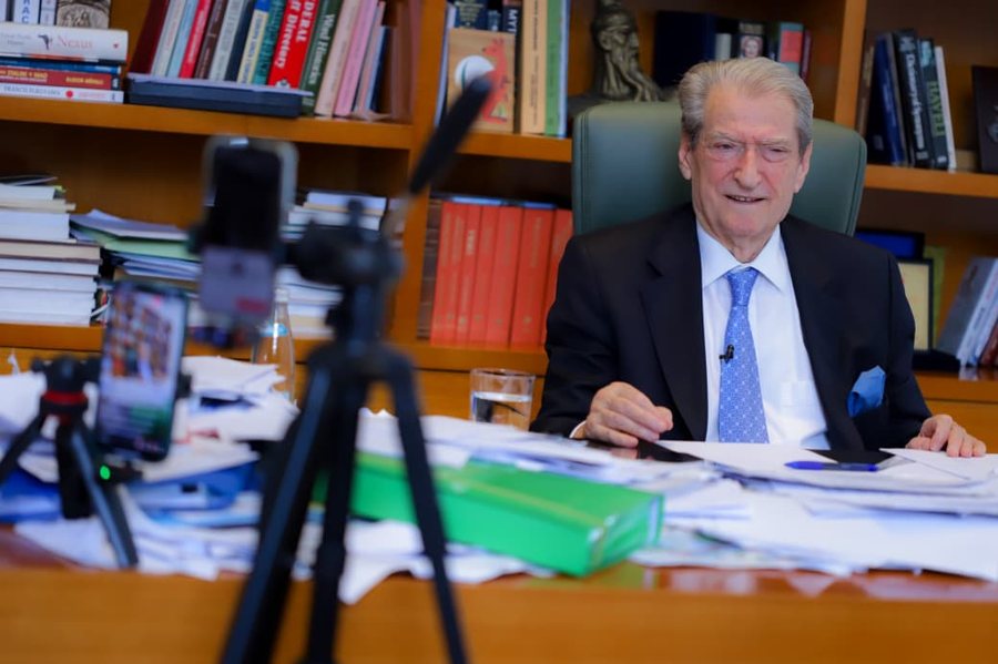 “Rama pranoi se mungojnë ilaçet” Berisha: Nuk do