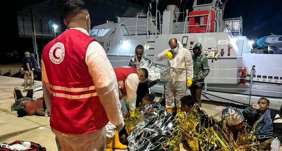 Mbyten dy varka me emigrantë, tjetër tragjedi në Mesdhe