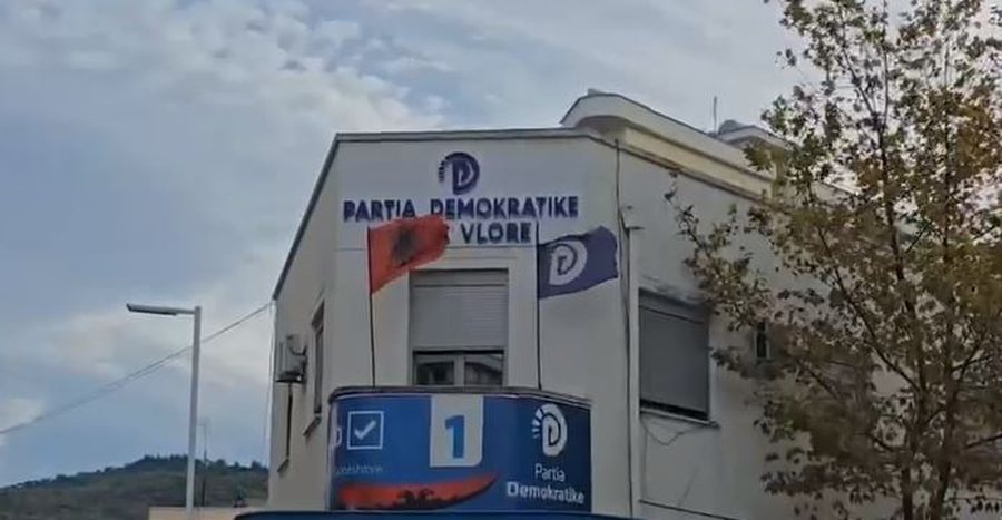 300 demokratë të Vlorës drejt Tiranës për të