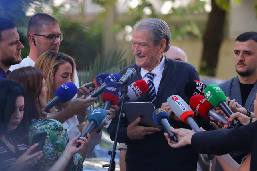 21 Janari, Berisha: Tani që më ftuan, do të dëshmoj! E kam