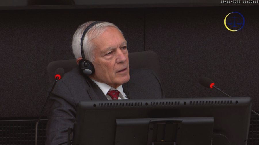 ''UÇK luftoi për lirinë e Kosovës’’,