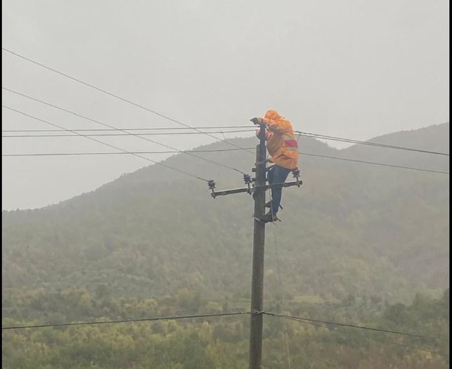 Moti i keq, dhjetëra fshatra dhe disa lagje në Gjirokastër prej