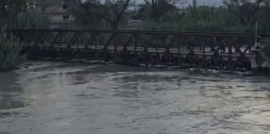 21 banesa nën ujë në Ferras të Fierit, banorët në