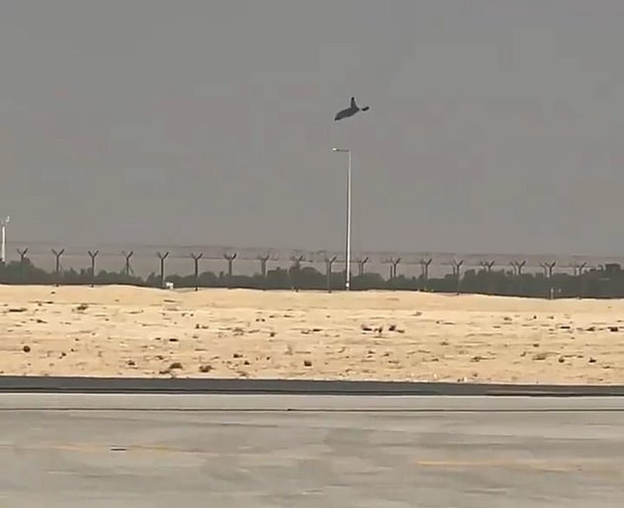 Rrëzohet avioni para qindra spektatorëve, humb jetën piloti