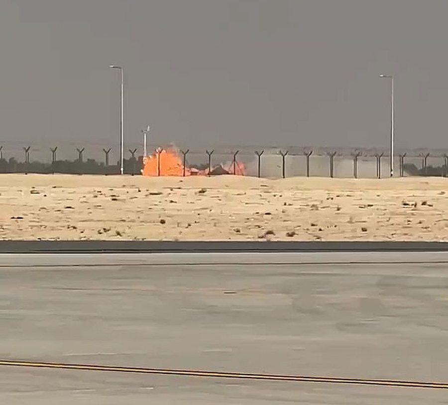 Rrëzohet avioni para qindra spektatorëve, humb jetën piloti