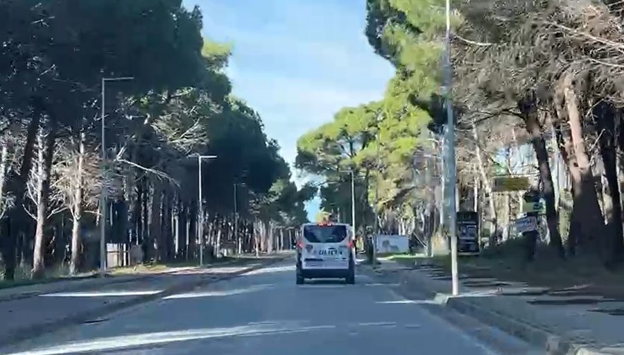 “Të shtëna me armë në Plazhin e Vjetër”,