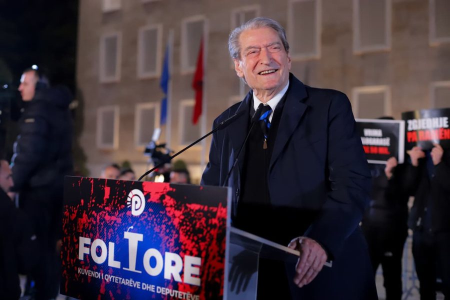 “CDI denoncoi narkodiktaturën e Ramës!” Berisha mesazh