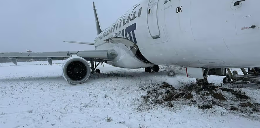 Avioni del nga pista, pezullohen fluturimet në aeroportin e Vilniusit
