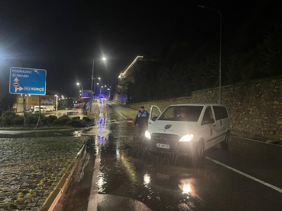 Bllokohet hyrja e Unazës së Pogradecit, Bashkia njofton drejtuesit e