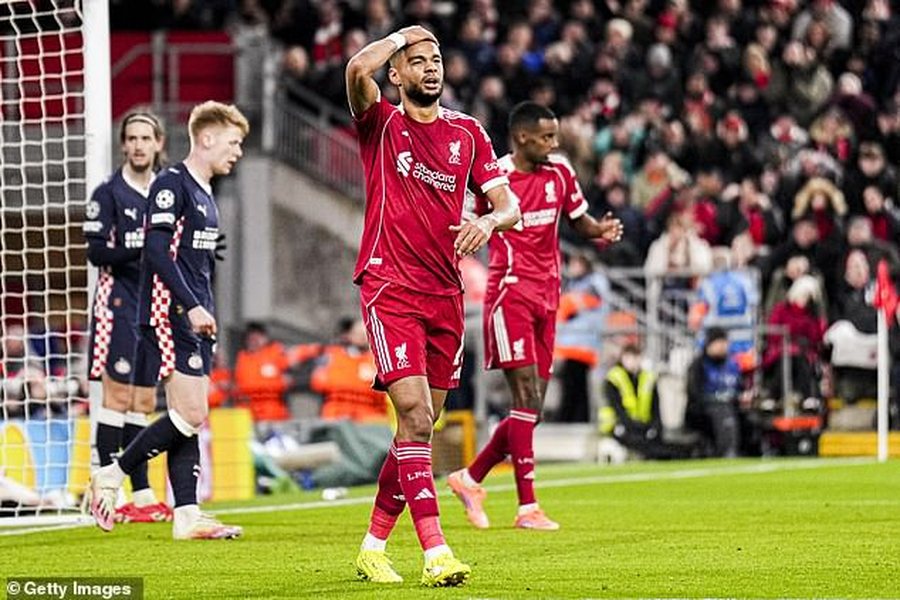 Nuk ndodhte prej 71 vitesh! 9 humbje në 12 ndeshje tronditin Liverpool-in