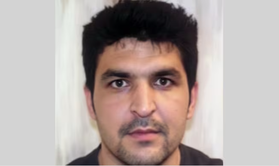 Del foto, ky është afgani që qëlloi ushtarët e