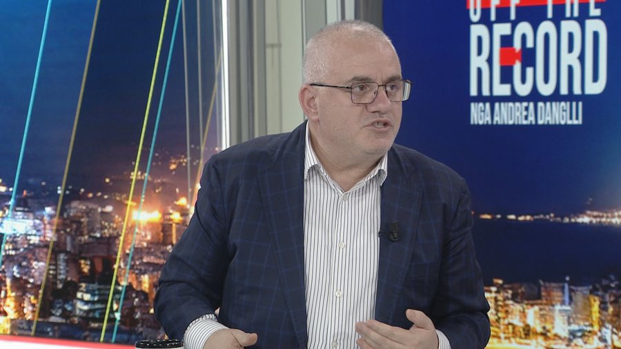 Non grata nga Greqia, Artan Hoxha: Telefonova ministren e Jashtme kur isha