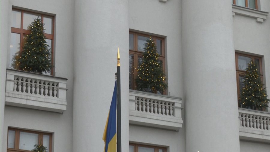 Skandali me “zhdukjen” e parave në Ukrainë,