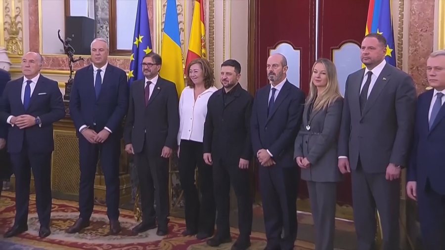 Brukseli kërcënon Kievin: Luftoni korrupsionin nëse doni të