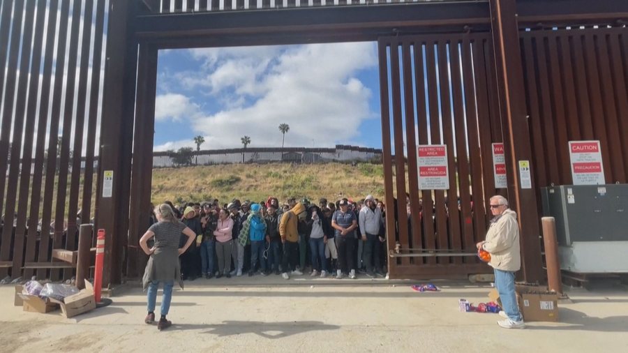 “Ndalen të gjitha vendimet për azil”, Trump ashpërson