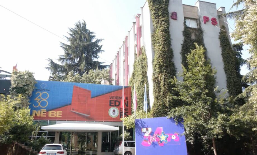 Ishte caktuar për sot, Grupi Parlamentar i PS shtyn darkën festive