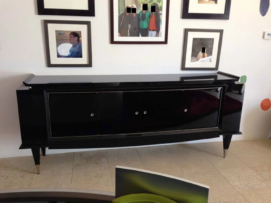 Publikohen foto të reja nga pasuria e Epstein që tregojnë Trump,