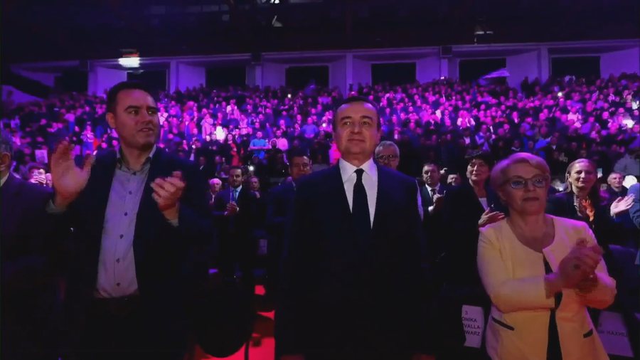 Hapet fushata në Kosovë, premtime për rritje pagash dhe