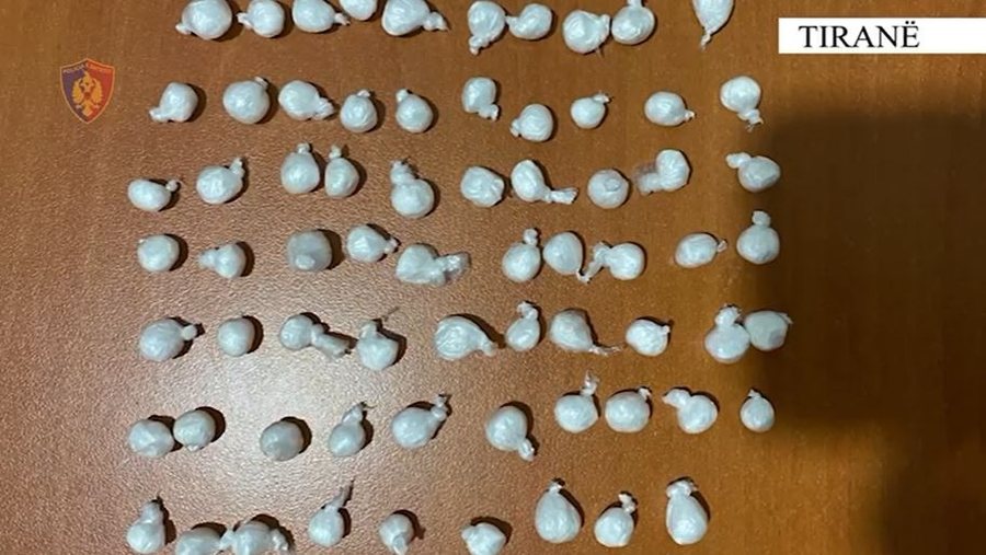Siguronte kokain&euml; p&euml;r lokalet e Tiran&euml;s, pranga t&euml; riut