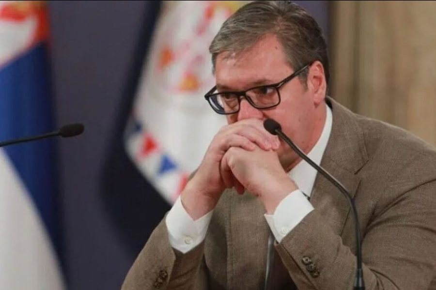 Kur çdokund ulesh, diku ngulesh (rasti Aleksandar Vuçiq). A