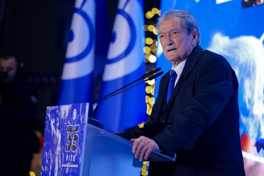 Berisha në Kavajë: Ky qytet hodhi themelet e pluralizmit dhe