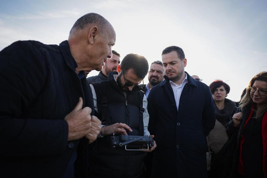 Ministri Salla prezanton për herë të parë dronin