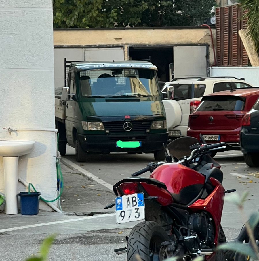 3 or&euml; protest&euml; e p&euml;rplasje para kryeministris&euml;,