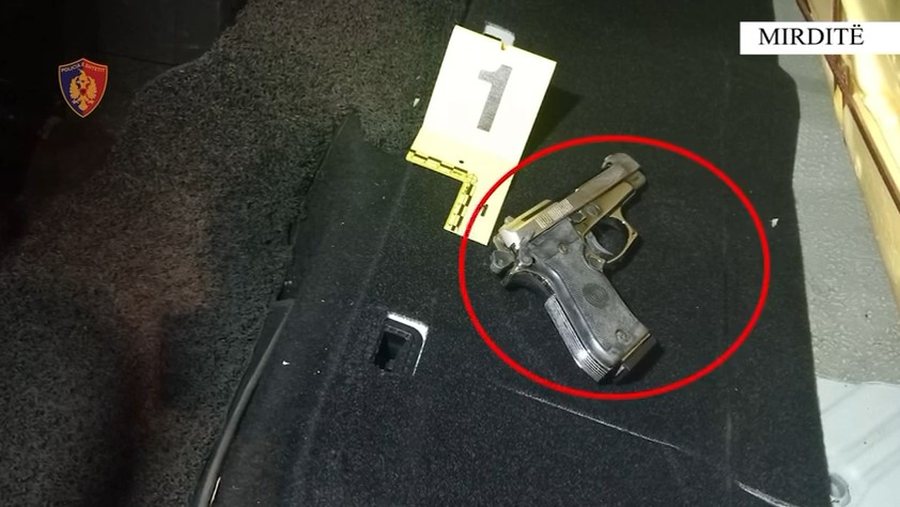 Arrestohet 35-vje&ccedil;arja n&euml; Mirdit&euml;, qarkullonte me arm&euml;