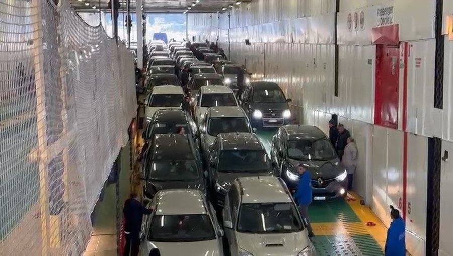 Fluks i lart&euml; pasagjer&euml;sh n&euml; Portin e Vlor&euml;s