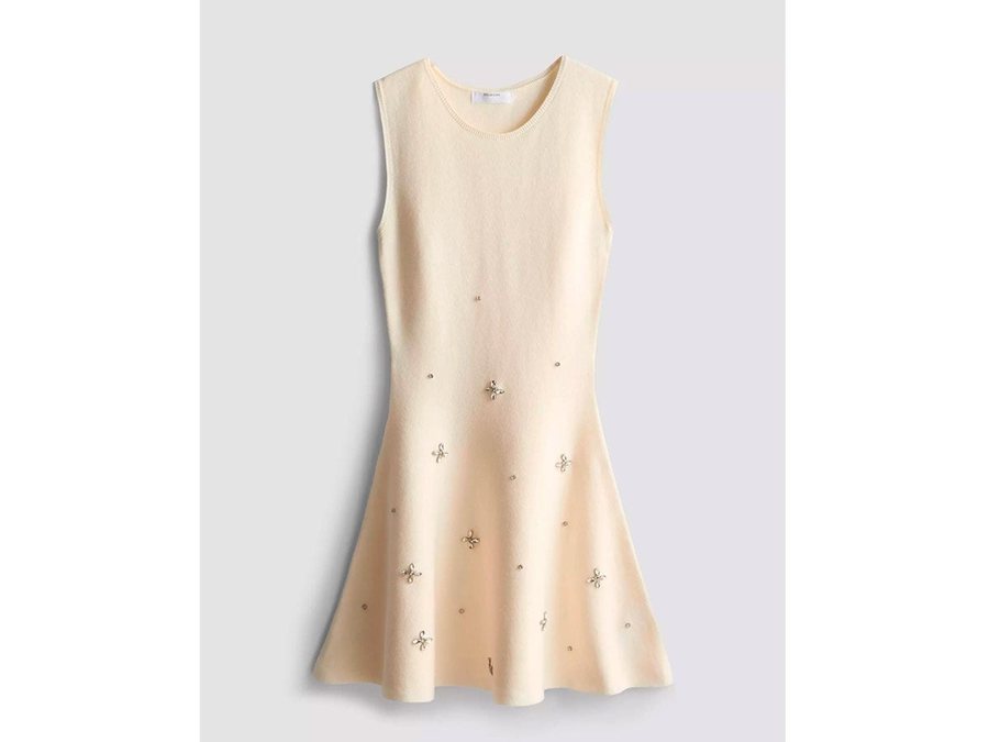 10 fustane t&euml; mrekulluesh&euml;m p&euml;r nat&euml;n e Vitit t&euml; Ri,