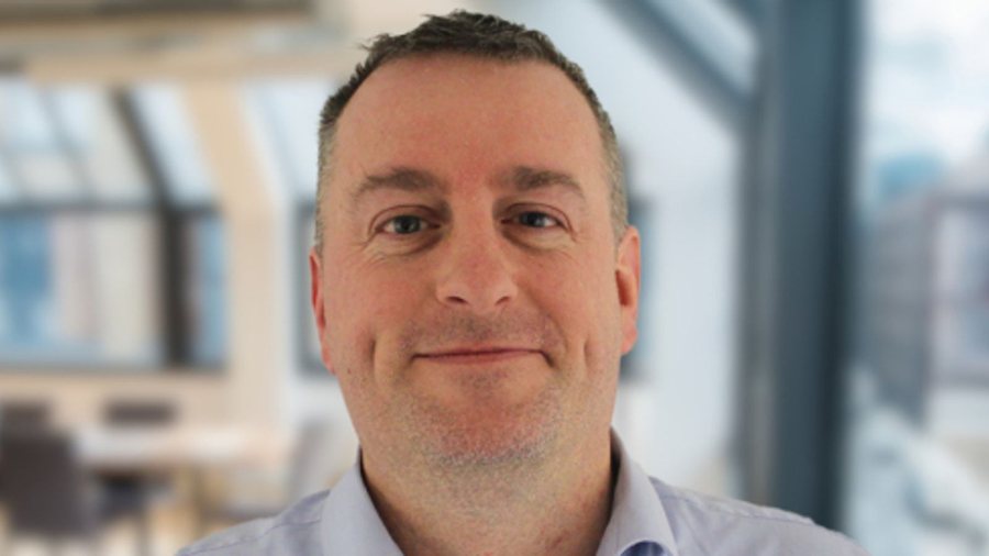 Drogoi dhe p&euml;rdhunoi gruan e tij p&euml;r 13 vjet, 49-vje&ccedil;ari