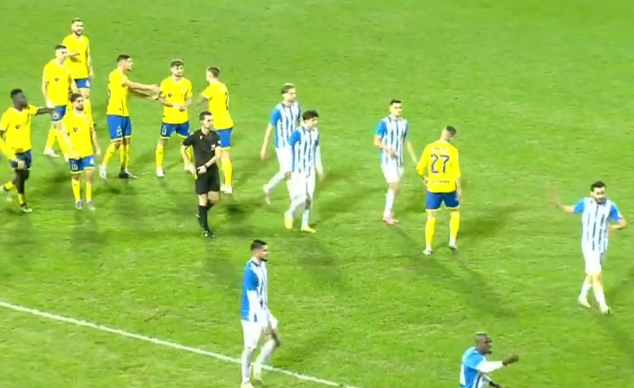 Arbitri akordoi 11-met&euml;rsh, Tirana braktis ndeshjen ndaj Elbasanit