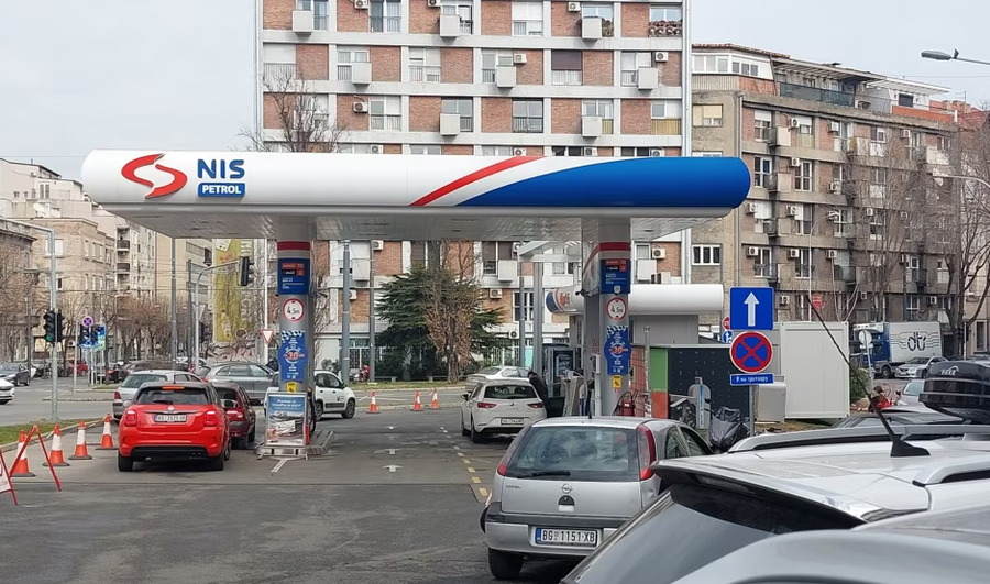 Serbia: Kan&euml; nisur negociatat mes Rusis&euml; dhe MOL-it hungarez p&euml;r