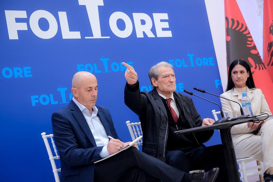 &ldquo;Edi Rama ik&euml;n si mi&rdquo;, Berisha: T'i rikthehemi sheshit