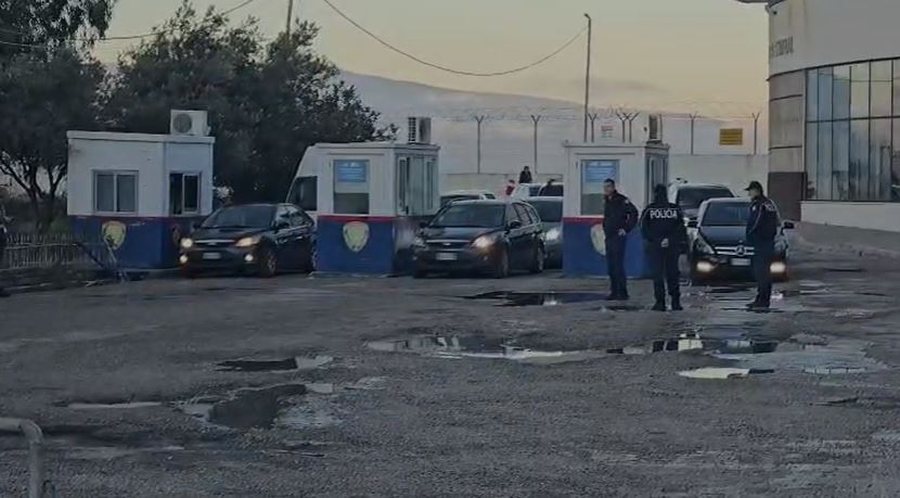 Fluks pasagjerësh në portin e Vlorës për festat e fundvitit