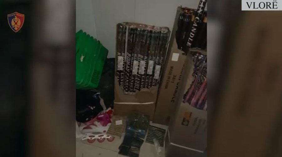 Sekuestrohen 179 fishekzjarre n&euml; nj&euml; ushqimore n&euml; Vlor&euml;,