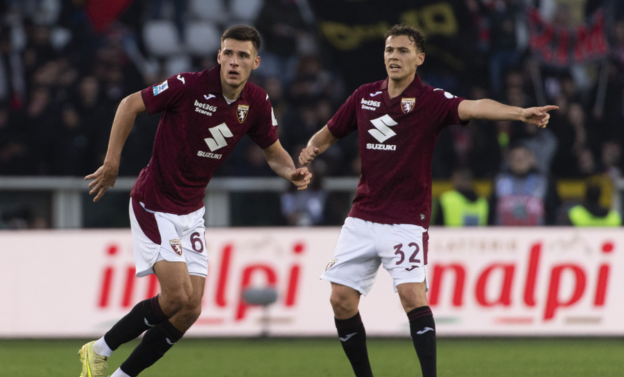 E shtun&euml; e zez&euml; p&euml;r shqiptar&euml;t e Seris&euml; A