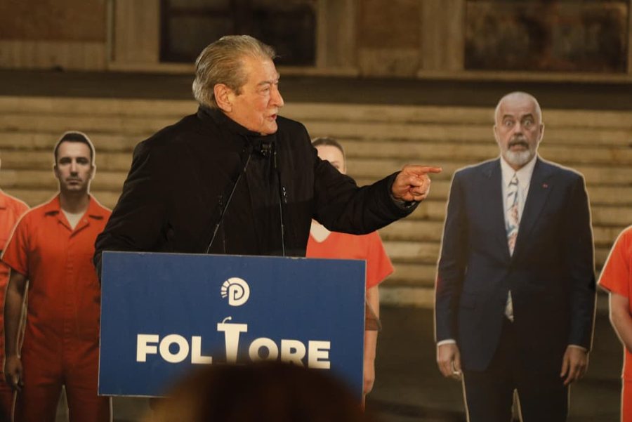 PD zhvillon &lsquo;Foltoren&rsquo; e radh&euml;s para Kryeministris&euml;,