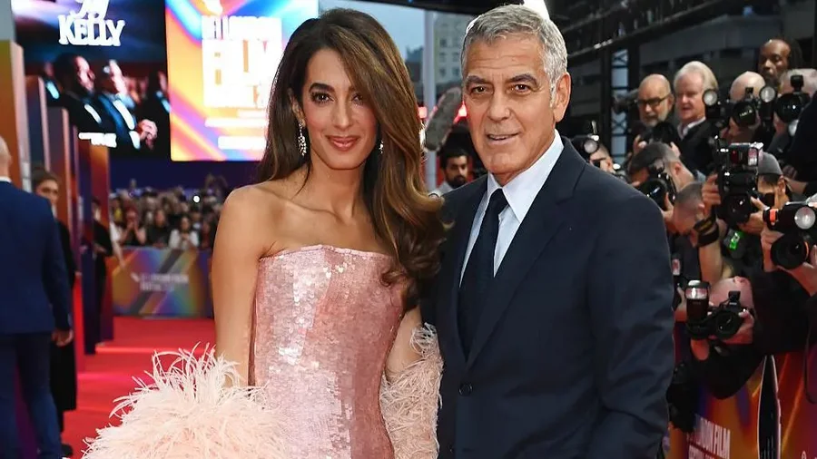 George dhe Amal Clooney marrin shtet&euml;sin&euml; franceze s&euml; bashku me