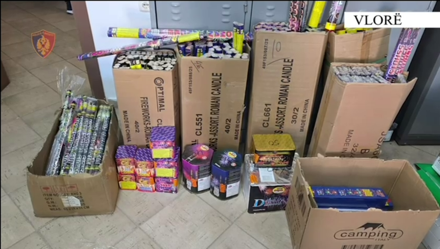 Sekuestrohen 691 fishekzjarr&euml; n&euml; Vlor&euml;, procedohet penalisht