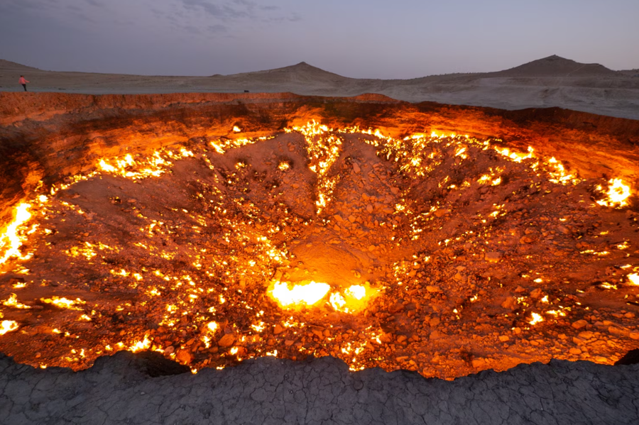 Mbyllja e 'Port&euml;s s&euml; Ferrit': Flak&euml;t n&euml; kraterin