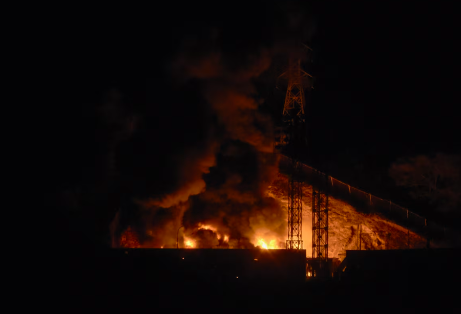 Shpërthime të shumta në Venezuelë, Maduro akuzon SHBA dhe