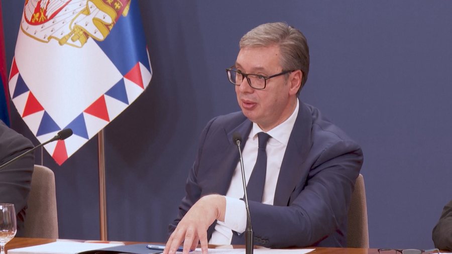 &ldquo;Nuk jam naiv si Milloshevi&ccedil;i!&rdquo; Vu&ccedil;i&ccedil;: