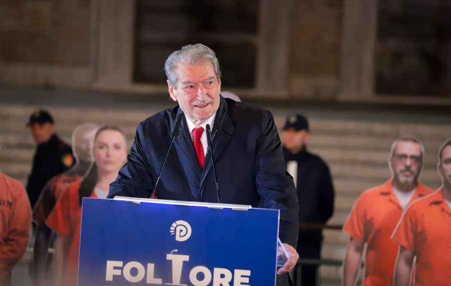 Berisha: Ramaduro i Venezuelës doli sot para gjyqit! Rrëzimi i