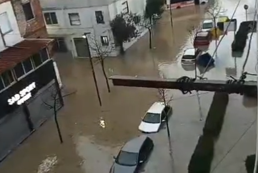 Moti i keq pushton vendin, ja si parashikohen dit&euml;n e ardhshme