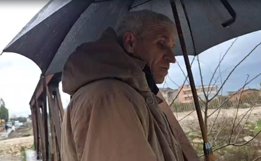 Kryetari i Novoselës: Evakuohen 13 banesa, 40 hektarë tokë