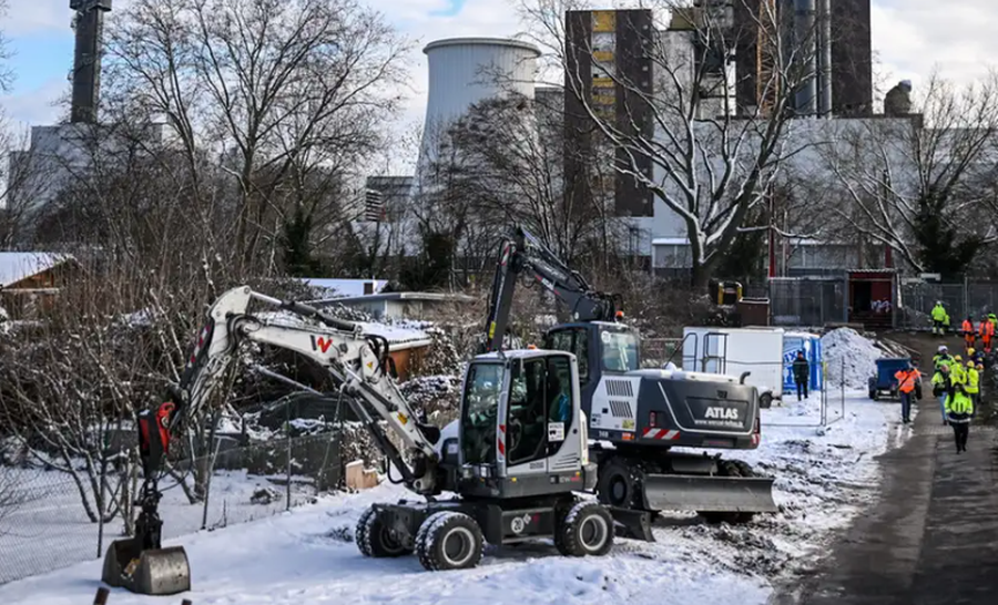 Kthehet energjia elektrike n&euml; Berlin pas sulmit me zjarrv&euml;nie