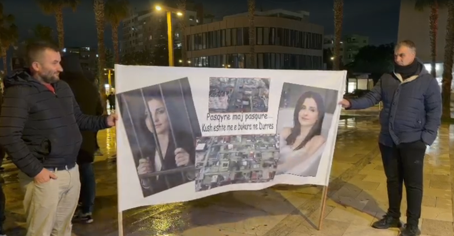 Protest&euml; para Bashkis&euml; s&euml; Durr&euml;sit, policia ndalon t&euml;